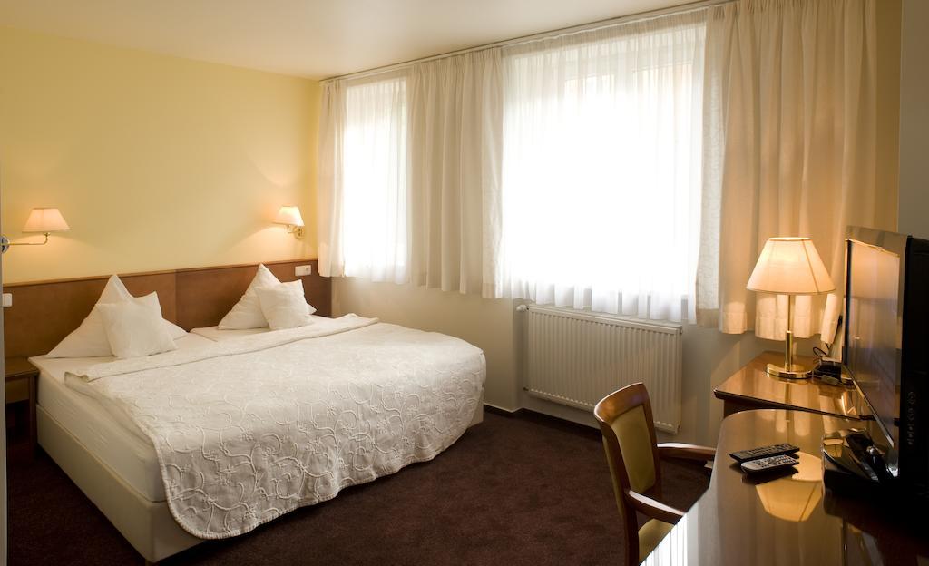Hotel Anděl 3*