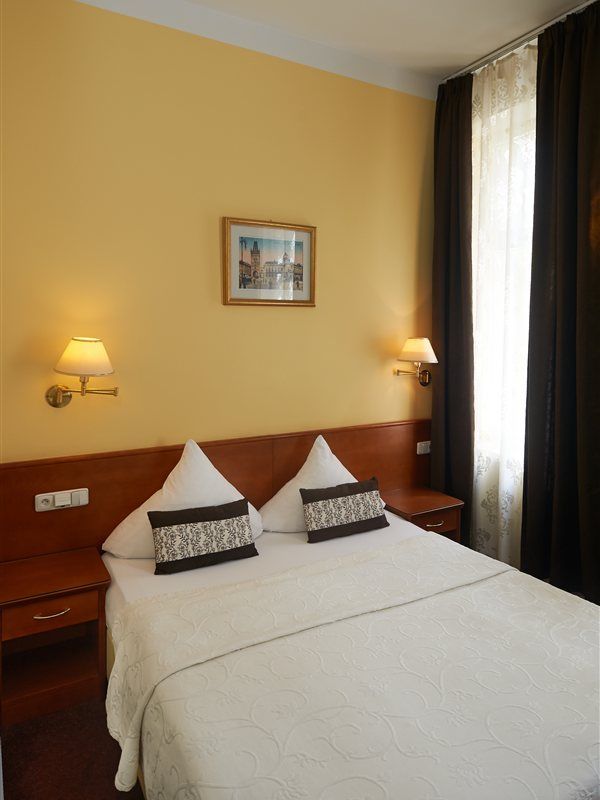 Yel 3* Praga
