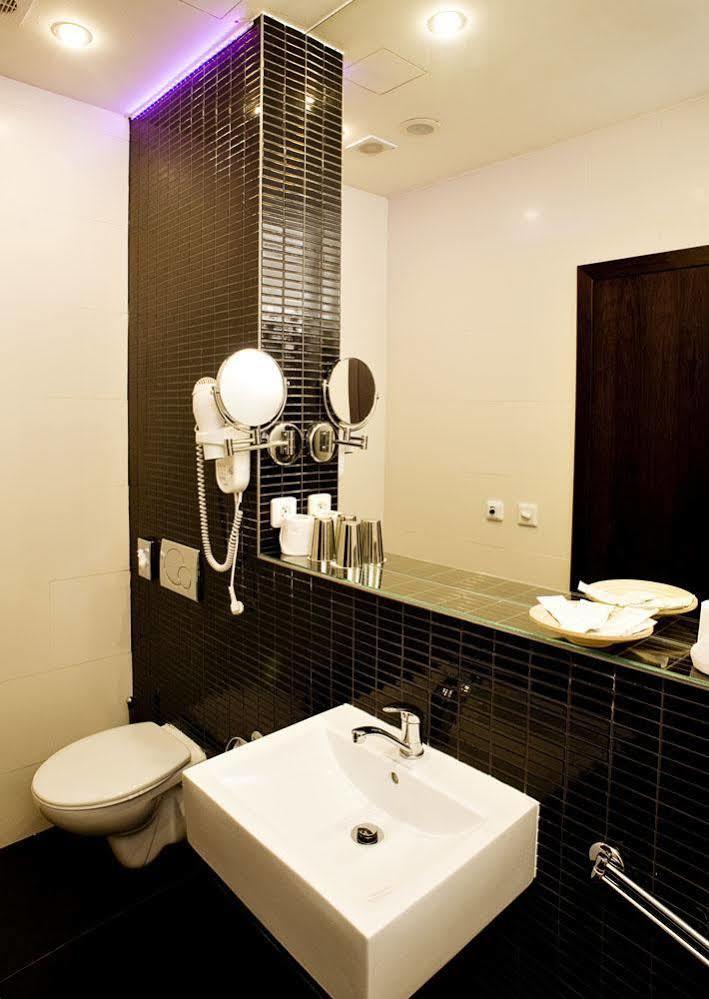 Yel Hotel 3*