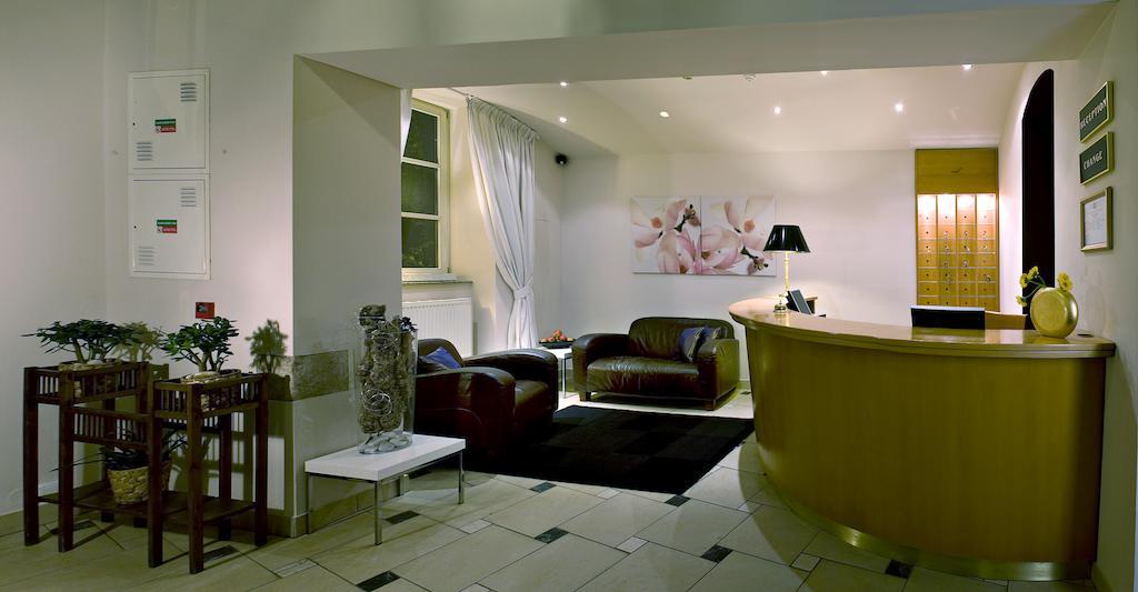 Yel Hotel Praga